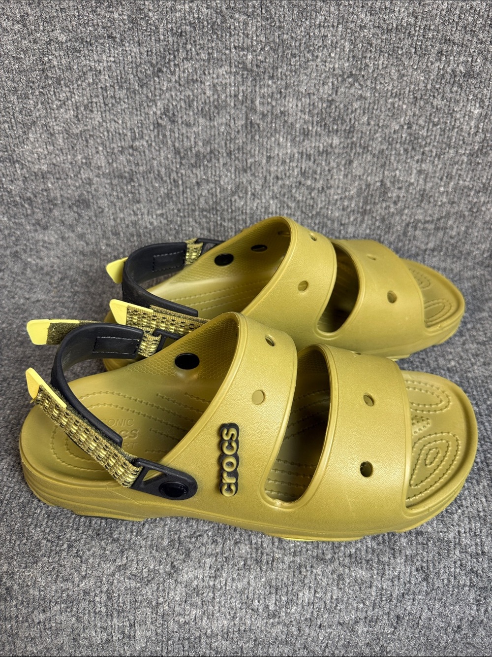 CROCS All Terrain Olive/Aloe Sandals Men’s 10, Women’s 12